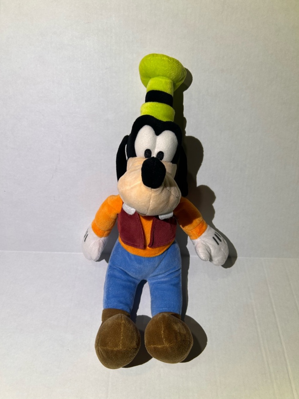 Goofy Plush Stuffed Animal by Disney - Made by Just Play 20 inch